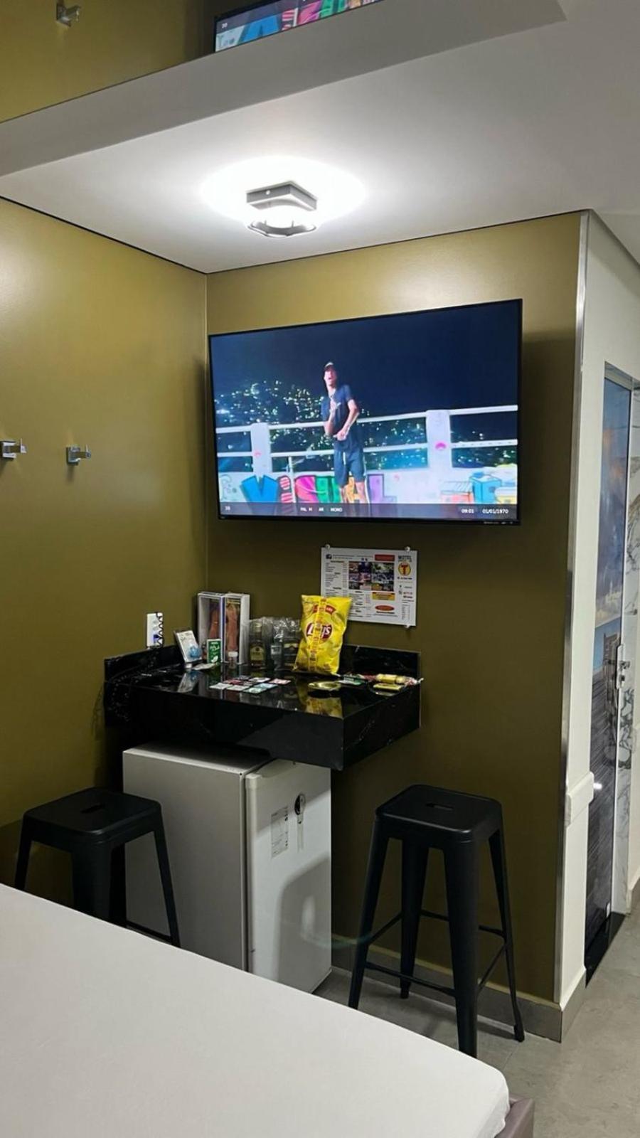 Motel Drive In T - Prolongamento Da Avenida Getulio Vargas Facil Acesso Ao Shopping Patio Chapecó Εξωτερικό φωτογραφία