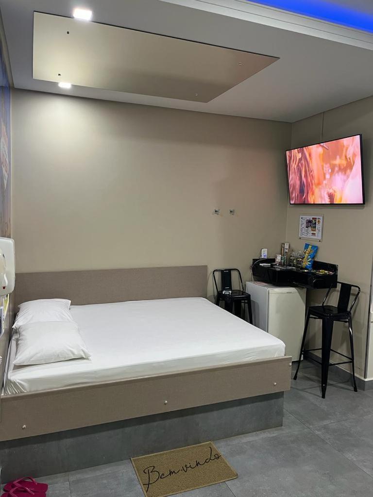 Motel Drive In T - Prolongamento Da Avenida Getulio Vargas Facil Acesso Ao Shopping Patio Chapecó Εξωτερικό φωτογραφία