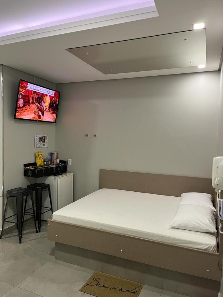 Motel Drive In T - Prolongamento Da Avenida Getulio Vargas Facil Acesso Ao Shopping Patio Chapecó Εξωτερικό φωτογραφία
