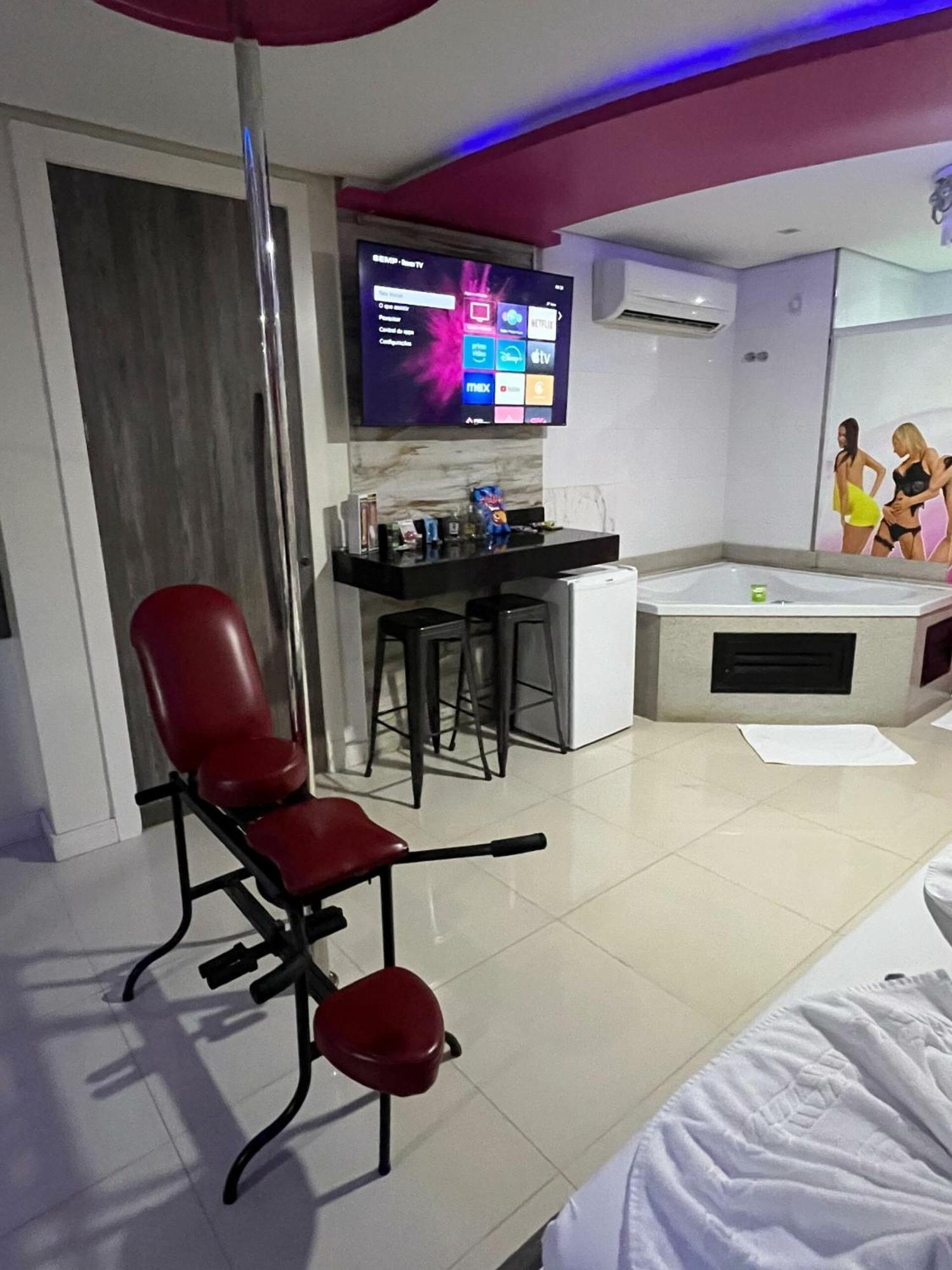 Motel Drive In T - Prolongamento Da Avenida Getulio Vargas Facil Acesso Ao Shopping Patio Chapecó Εξωτερικό φωτογραφία