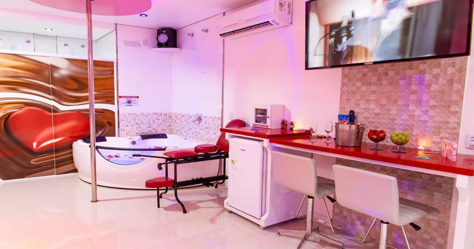 Motel Drive In T - Prolongamento Da Avenida Getulio Vargas Facil Acesso Ao Shopping Patio Chapecó Εξωτερικό φωτογραφία